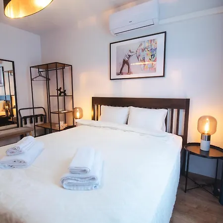 Gr8 Garden - 48sqm - Free Parking 布达佩斯