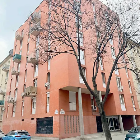 Gr8 Garden - 48sqm - Free Parking * 布达佩斯